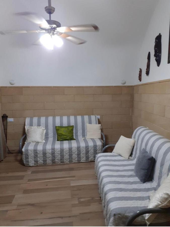 Casa Emilia Apartment Монополи Екстериор снимка